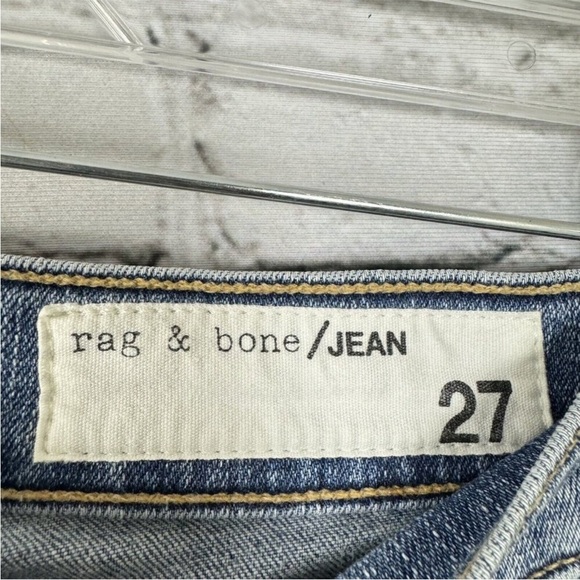 Rag & Bone Dive Skinny Jeans In Freemont
Light Blue Wash - Picture 9 of 11